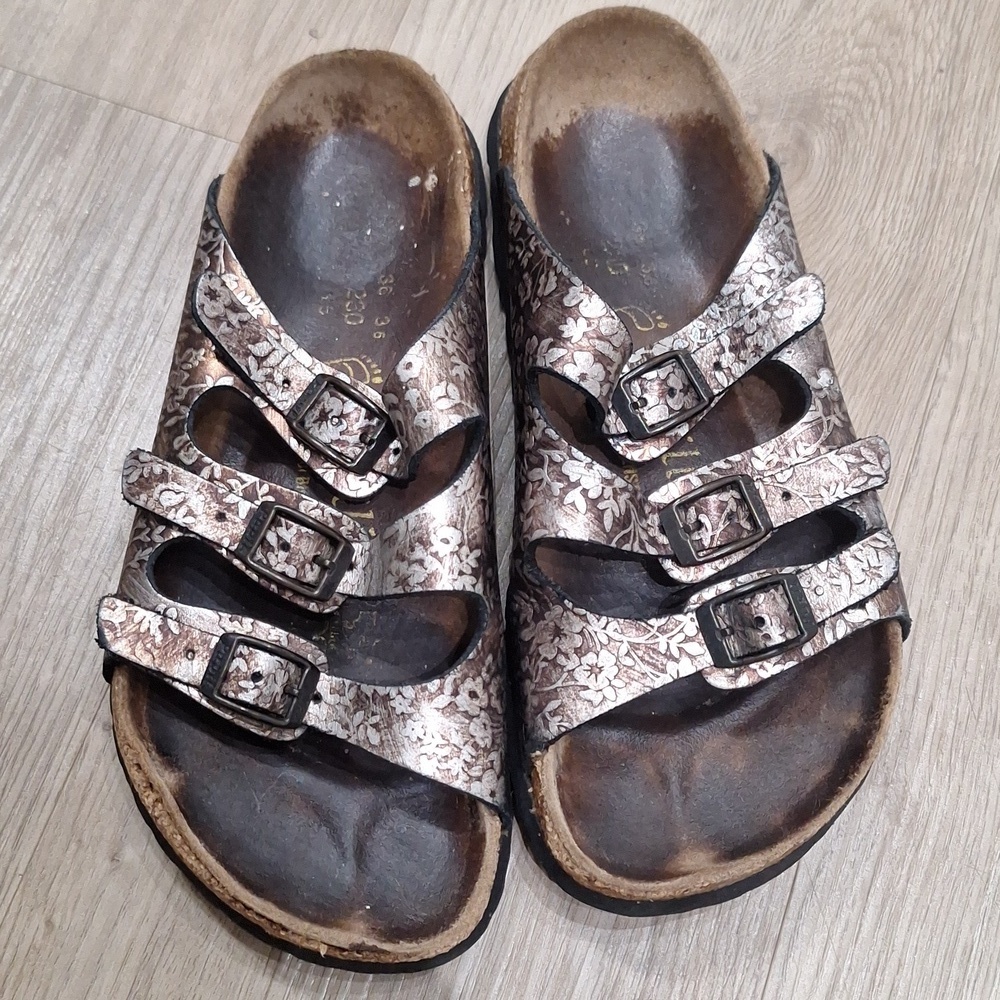 Papillio by birkenstock size 36 or 5.5-6 US, pre-owned 3 straps sandles